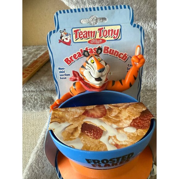 2001 Kelloggs Team Tony Breakfast Bunch Frosted Flakes Collectible Bowl W/ Sucti - Picture 1 of 4